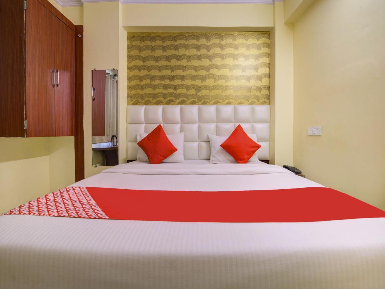 Oyo 9209 Hotel Garden Villa Патна Екстериор снимка